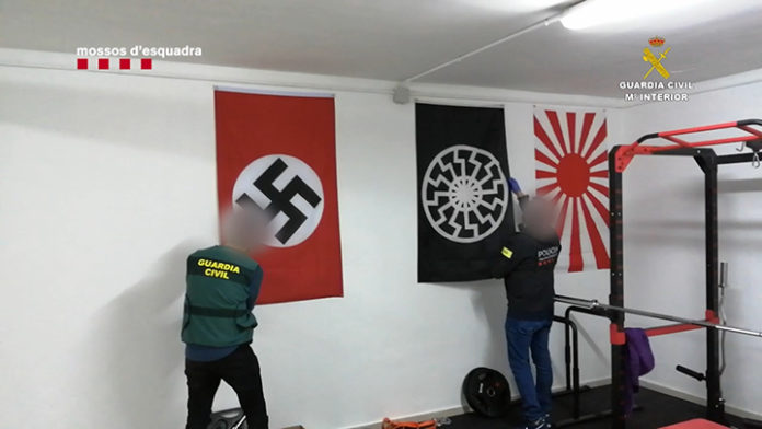 Detenidos dos hombres vinculados a la supremacía blanca que querían financiar grupos armados a través del tráfico de sustancias psicotrópicas.