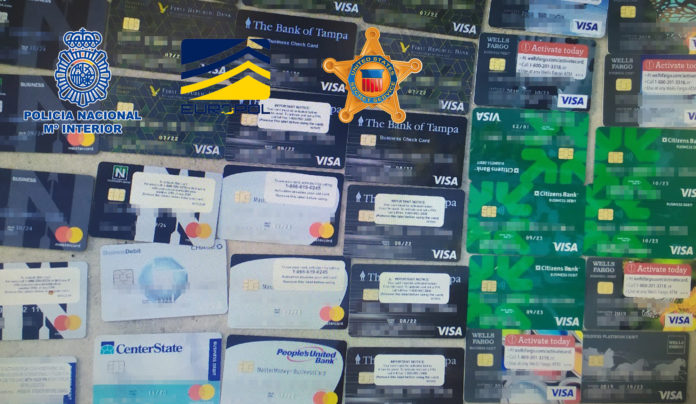 En la mayor investigación realizada hasta la fecha contra el fraude cometido con tarjetas bancarias