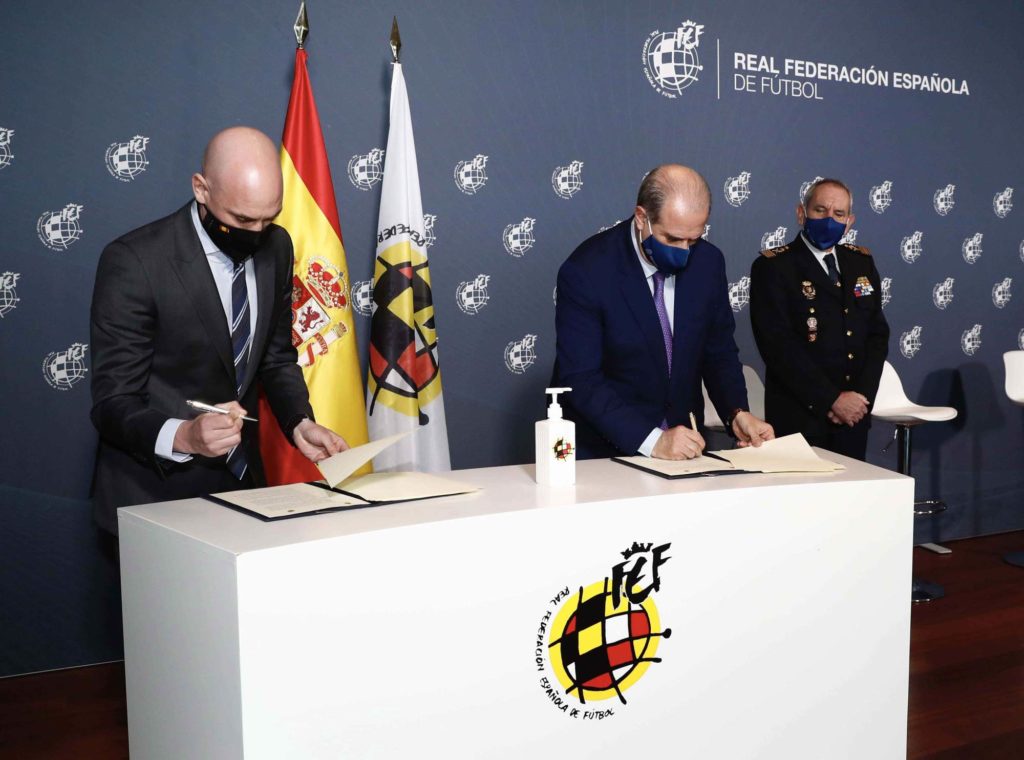 En un acto celebrado en la sede de la Real Federación Española de Fútbol