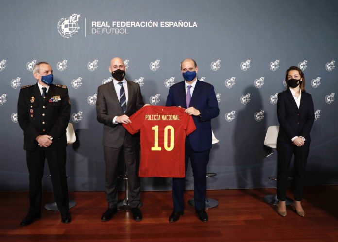 En un acto celebrado en la sede de la Real Federación Española de Fútbol