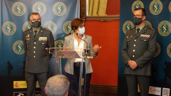 María Gámez presentando el Plan de Seguridad de la Guardia civil