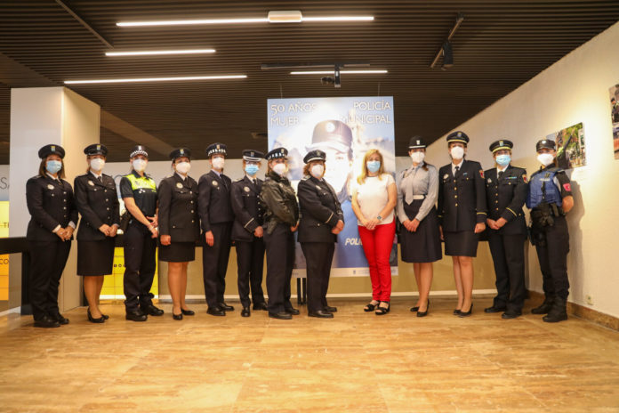 Conmemoración de la mujer policía