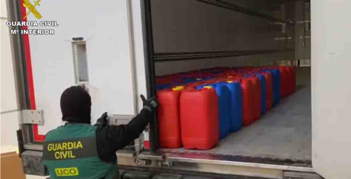La Guardia Civil interviene un camión que contenía hachís.