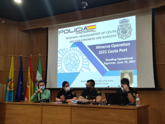 Control de fronteras de la Policía Nacional y la agencia FRONTEX