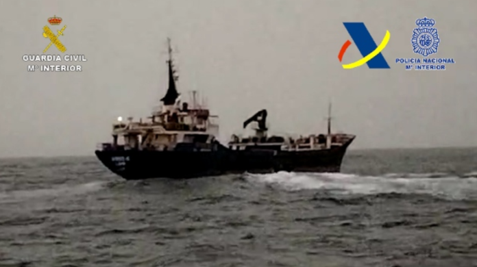 Una colaboración de España y Senegal interviene un buque sospechoso