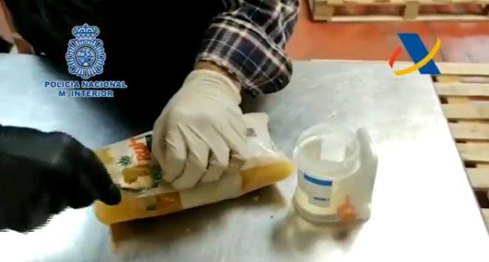 800 kilogramos de cocaína mezclada con pulpas de piña congelada