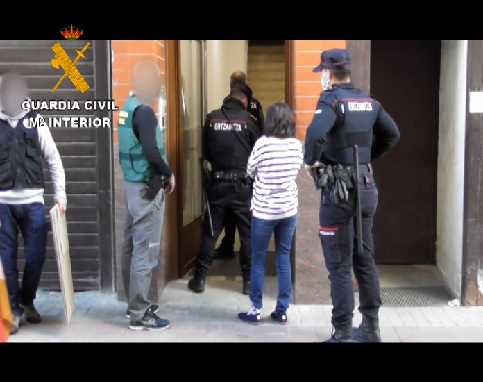 Desmantelada una organización criminal internacional de estafas de alquileres de alojamientos turísticos