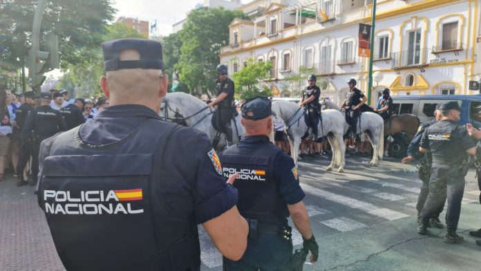 Gran despliegue policial en la final de la Europa League en Sevilla