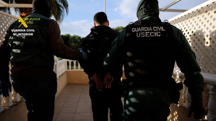 Dos detenidos por su presunta implicación en el ciberdelito conocido como Romance Scam