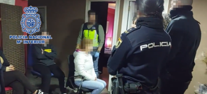 Dos detenidos por explotar sexualmente a más de 120 mujeres en Elche