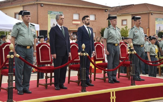 Acto de entrega de diplomas promoción 128 de la Guardia Civil