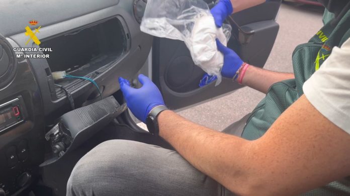 Detenida una persona que transportaba 40 kilos de speed en el salpicadero del coche a días de comenzar los Sanfermines