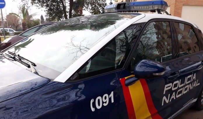 Coche patrulla de la Policía Nacional en Sanlúcar de Barrameda