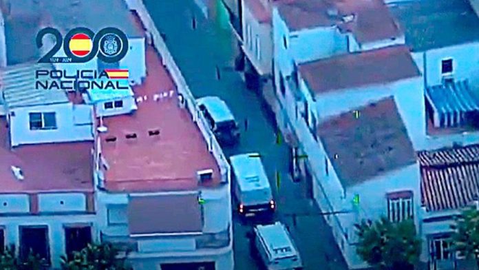 La Policía Nacional desarticula una organización criminal que introdujo 3.388 kilos de hachís a través del río Guadalquivir