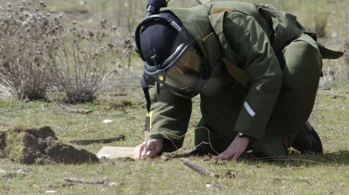 Un especialista de TEDAX de la Guardia Civil
