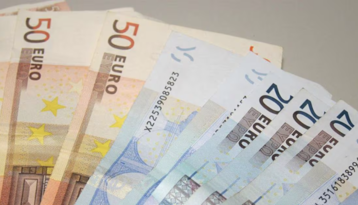 Billetes de 20 y 50 euros