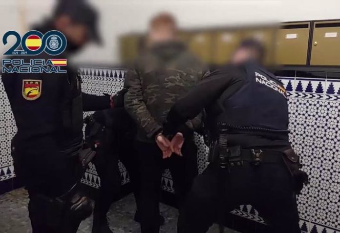 La Policía Nacional detiene a un ultra en Sevilla