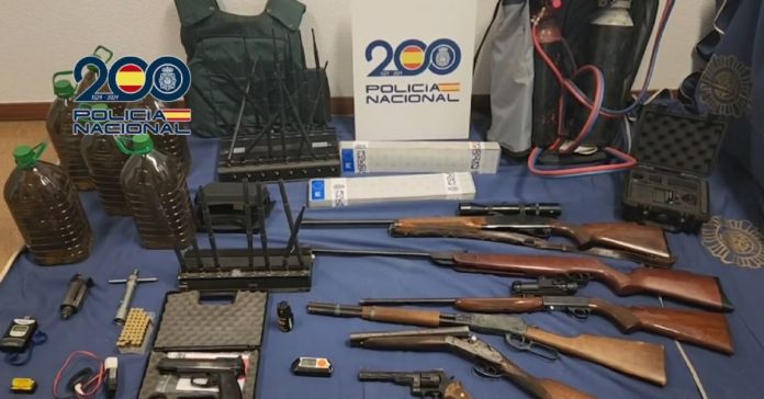Material incautado por el grupo criminal que sustraía coches para cometer robos